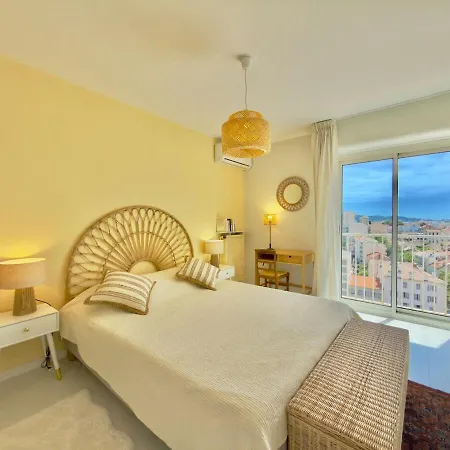 Vue 180 - Balcon - Plages 10min *