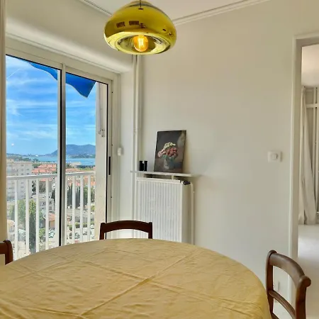 Vue 180 - Balcon - Plages 10min Apartment Toulon